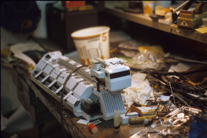 Illustration for article titled 142 Behind-The-Scenes Photos Reveal Blade Runner's Miniature WorldÂ